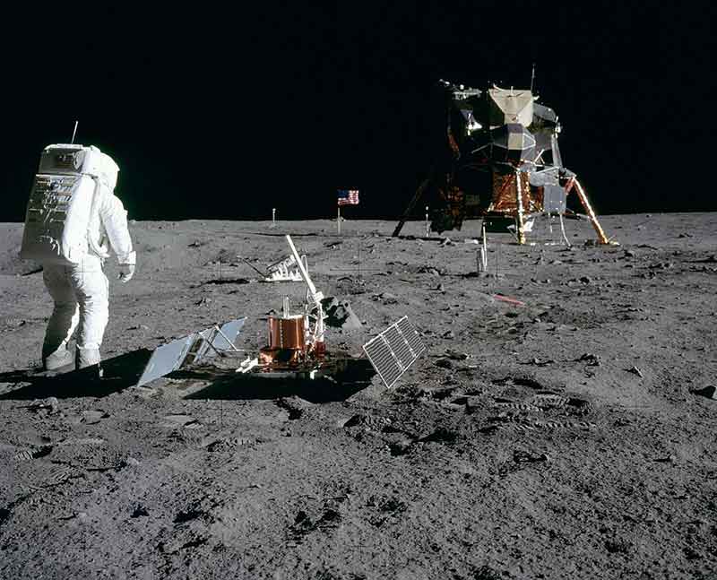 Aldrin astronautGPN 2000 001102